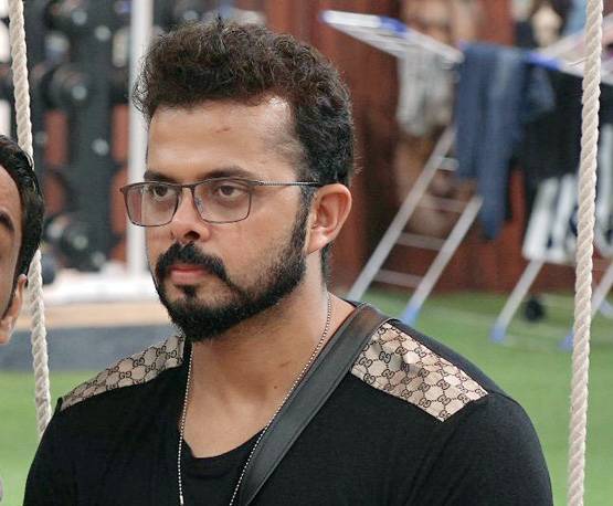 BB12: श्रीसंत ने दीपक के नाम पर थूका, गौहर खान ने किया सपोर्ट