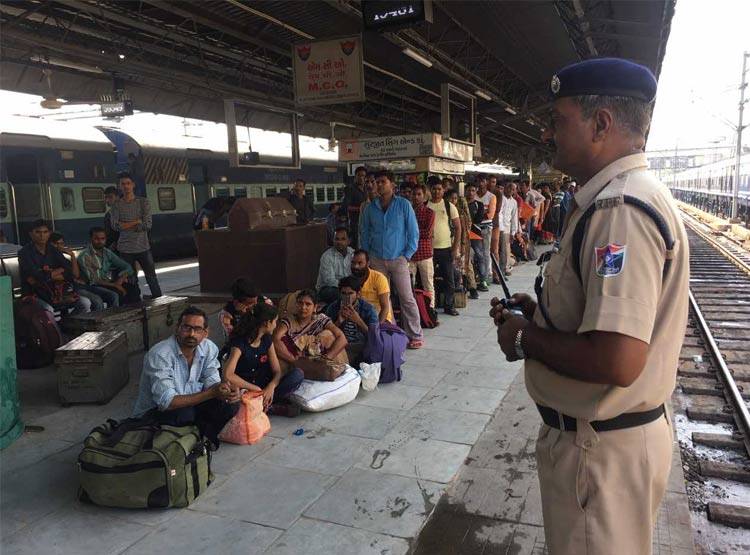 वो वायरल मैसेज जिसके कारण 20 हजार उत्तर भारतीय ने छोड़ दिया गुजरात