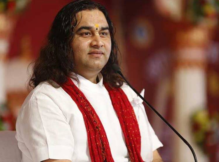 वो 10 बाबा जो पलट सकते हैं मध्य प्रदेश में चुनाव के नतीजे