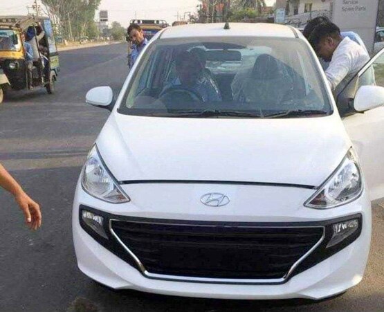 लॉन्च से पहले Hyundai की नई Santro का इंटीरियर LEAK