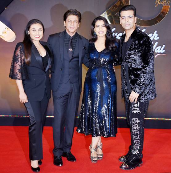 कुछ कुछ होता है के 20 साल: पार्टी में ब्लैक ड्रेस में पहुंचीं करीना