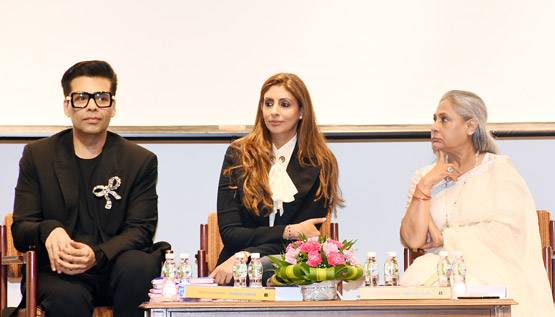 श्वेता ने संभाली दादा की व‍िरासत, बुक लॉन्च पर पहुंचे अमिताभ-जया