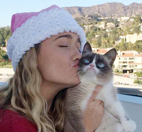 इस बिल्ली ने अपनी मालक‍िन को बनाया करोड़पति, आज है वर्ल्ड फेमस