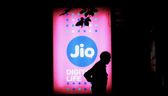 Jio के दिवाली ऑफर की घोषणा, जानें इस बार ग्राहकों को क्या मिलेगा