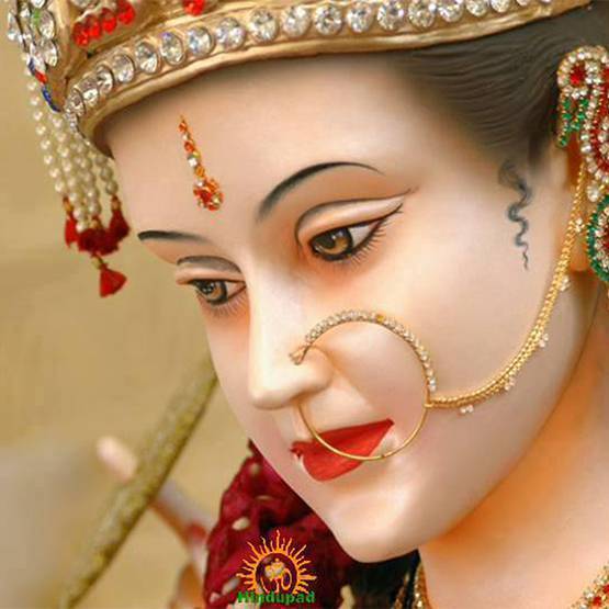 Navratri: मां दुर्गा की पूजा करते समय भूलकर भी ना करें ये काम...