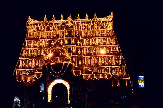 सबरीमाला में हरी झंडी, मगर इन मंदिरों में अब भी महिलाओं पर बैन