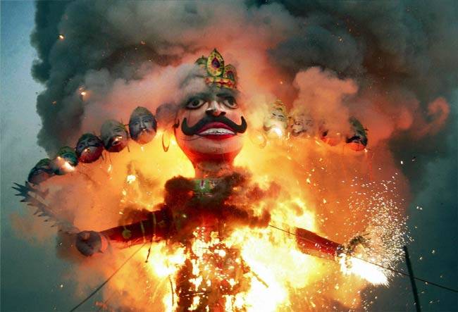 शारदीय नवरात्र के बाद 10वें दिन ही क्यों मनाया जाता है दशहरा?