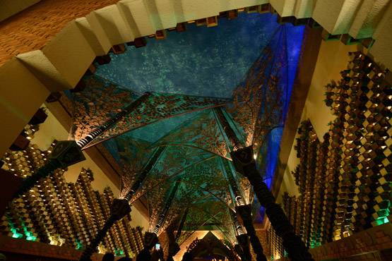 देखें कोलकाता की दुर्गा पूजा, भव्य पंडालों से ऐसे सजा शहर