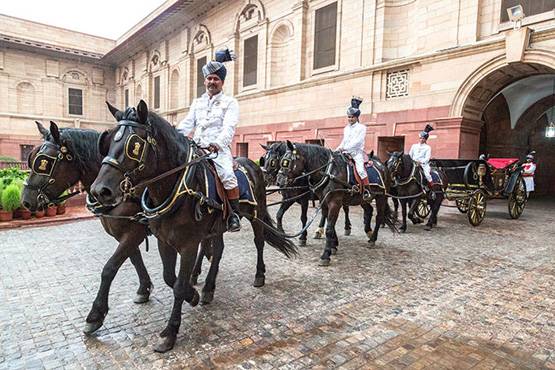 देखें- राष्ट्रपति भवन की वो तस्वीरें, जो आपने शायद ही देखी होंगी