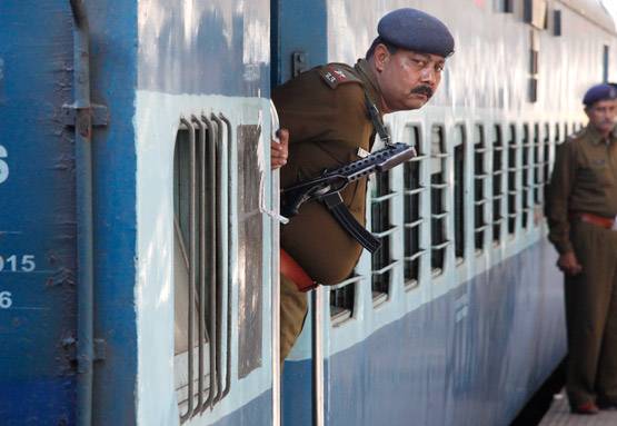 IRCTC ने लॉन्च किया-Ask Disha फीचर, जानें कैसे आएगा आपके काम