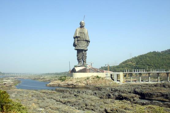 सीने तक जाएगी लिफ्ट, ऐसी है सरदार पटेल की प्रतिमा और ऐसा है नजारा