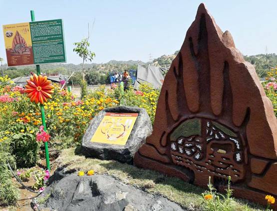 पटेल की मूर्ति ही नहीं, खास है यहां बना गार्डन और टेंट सिटी