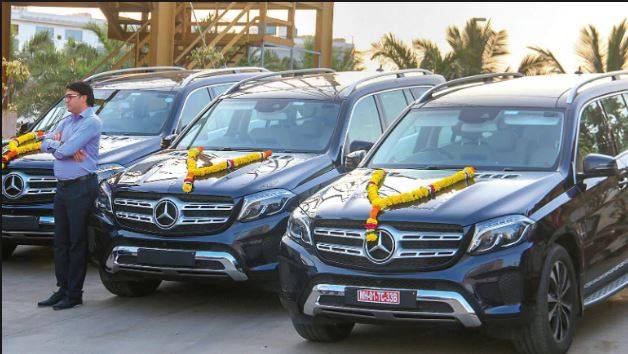 सूरत के हीरा कारोबारी फिर चर्चा में, दिवाली पर 600 वर्कर को देंगे कार