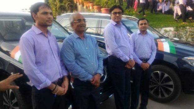 सूरत के हीरा कारोबारी फिर चर्चा में, दिवाली पर 600 वर्कर को देंगे कार