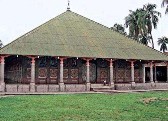 सबरीमाला में हरी झंडी, मगर इन मंदिरों में अब भी महिलाओं पर बैन