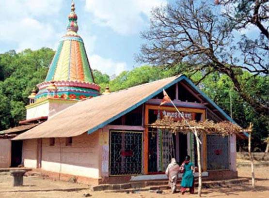 सबरीमाला में हरी झंडी, मगर इन मंदिरों में अब भी महिलाओं पर बैन