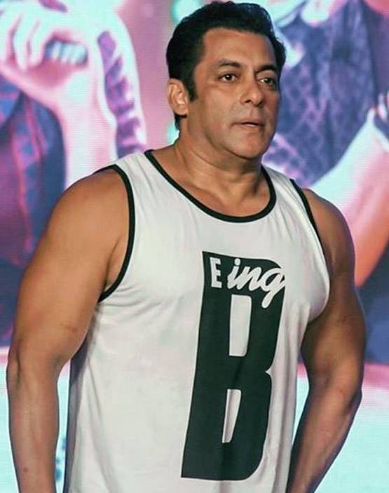 भारत की शूटिंग पूरी कर मंबई लौटे सलमान-कटरीना, दिखा ऐसा अंदाज