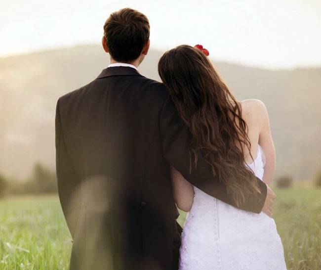 रिलेशनशिप में रहने से भी बढ़ता है वजन, स्टडी में खुला राज