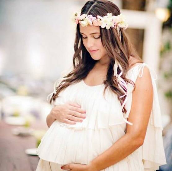 Inside Photos: नेहा धूपिया का बेबी शावर, पति अंगद ने यूं लुटाया प्यार