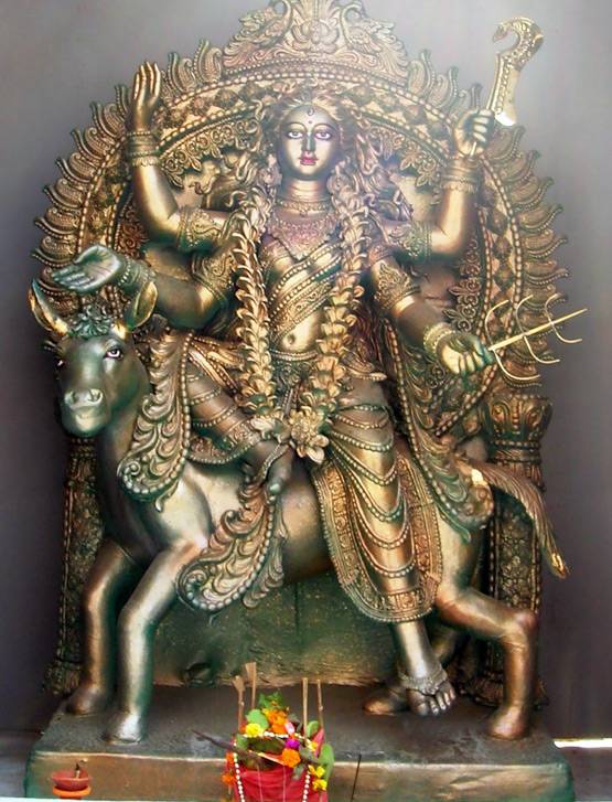 सप्तमी कालरात्रि: जानें- क्यों काले रंग की हैं मां काली?