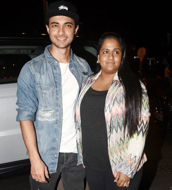 सोहा अली खान की बर्थडे पार्टी पहुंचे सेलेब्स, नहीं पहुंचे सैफ-करीना