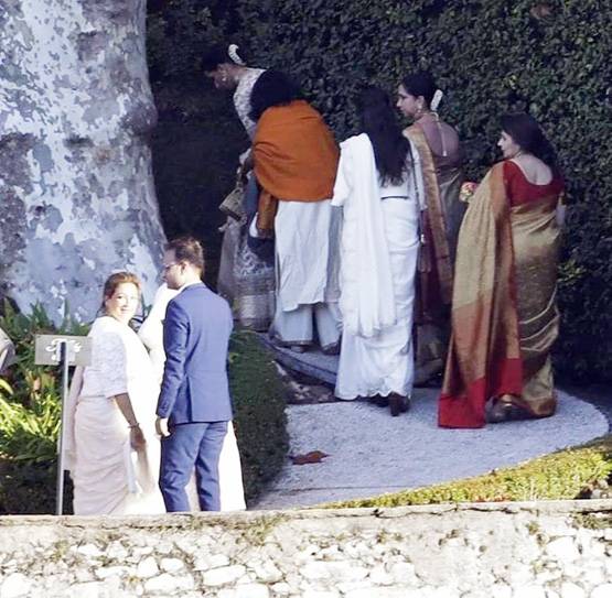 कोंकणी शादी में ऐसा था रणवीर का ट्रेडिशनल Look, देखें पहली झलक