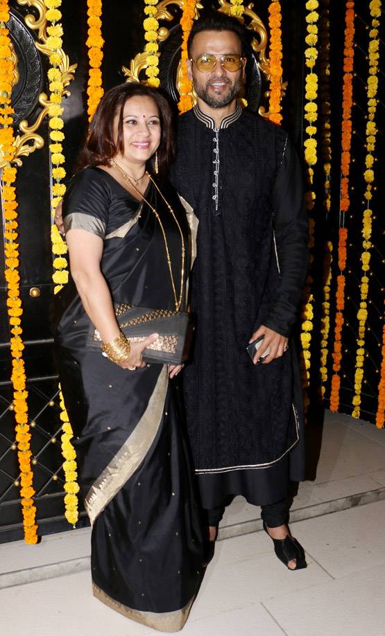 एकता की दिवाली पार्टी में स्टार्स का मेला, गर्लफ्रेंड संग पहुंचे अरबाज