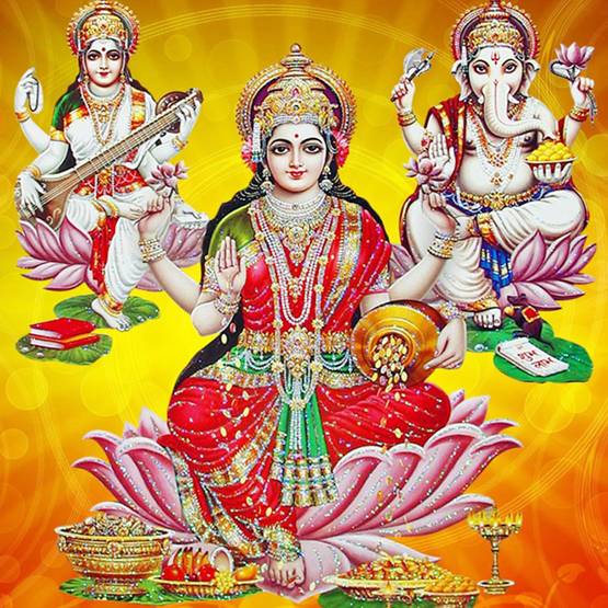 Dhanteras 2018: धनतेरस पर ना लाएं लक्ष्मी मां की ऐसी मूर्ति-चित्र, बनी रहेगी पैसों की तंगी