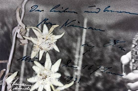 हिटलर और यहूदी बच्ची की दोस्ती की कहानी, सामने आई 1933 की फोटो