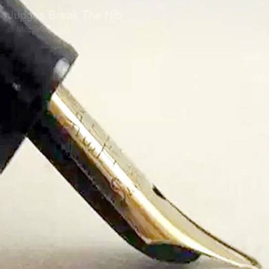 जानिए- क्यों फांसी की सजा के बाद पेन की निब तोड़ देते हैं जज?