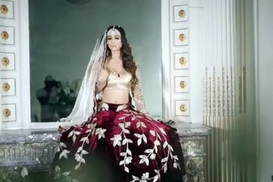 कसौटी से ब्रेक लेकर हिना खान ने कराया फोटोशूट, रॉयल लुक Viral