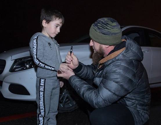 5 साल की उम्र में लगाए 4105  पुश-अप्स, गिफ्ट में मिली मर्सिडीज