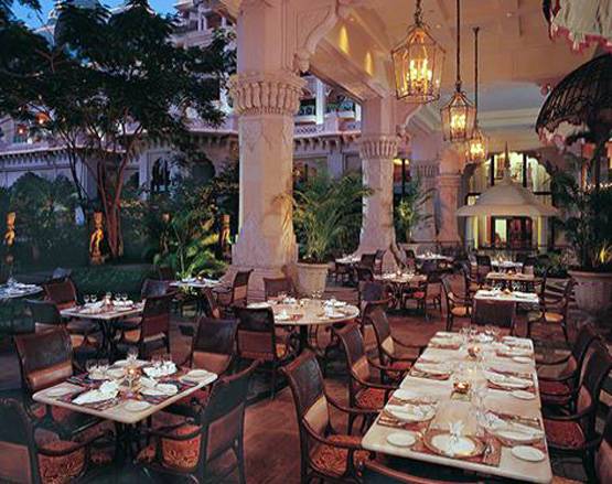 इस पैलेस में होगा दीपवीर का रिसेप्शन, देखें-कितना है आलीशान