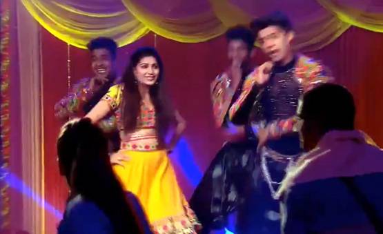 बिग बॉस-12 में सपना चौधरी की डांस परफॉर्मेंस, हाउसफुल हुआ शो