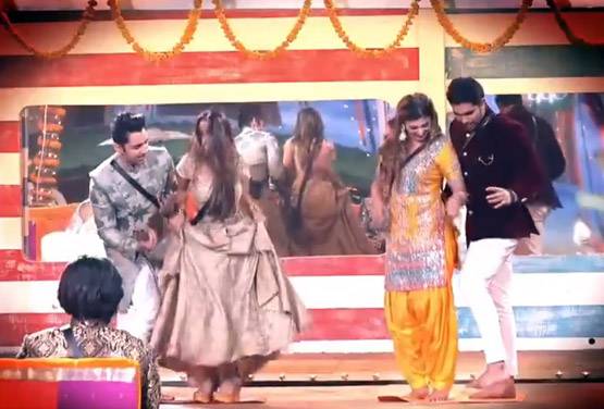 BB12: दीपक ने सोमी को किया प्रपोज, सृष्ट‍ि-रोह‍ित का रोमांट‍िक डांस