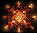 Diwali: रंगोली से करें लक्ष्मी का स्वागत, ऐसे बनाएं सुंदर डिजाइन्स