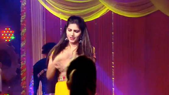 बिग बॉस-12 में सपना चौधरी की डांस परफॉर्मेंस, हाउसफुल हुआ शो