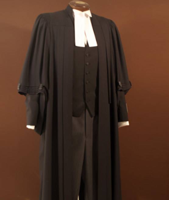 जानें- आखिर क्यों काला कोट पहनते हैं वकील?