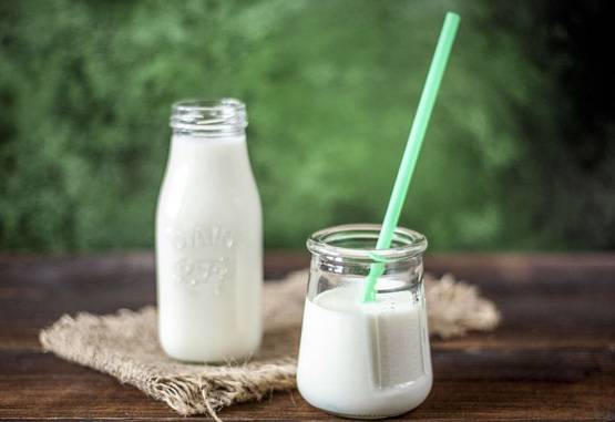 सर्दियों में जरूर पिएं बादाम वाला दूध, होते हैं ये 5 बड़े फायदे