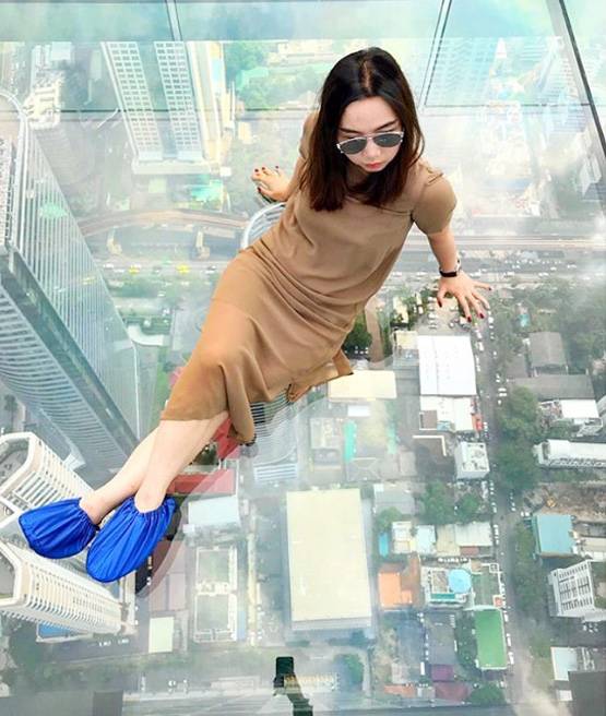 78वीं मंजिल पर कांच का फ्लोर, कमजोर दिल वालों की अटकेगी सांस!