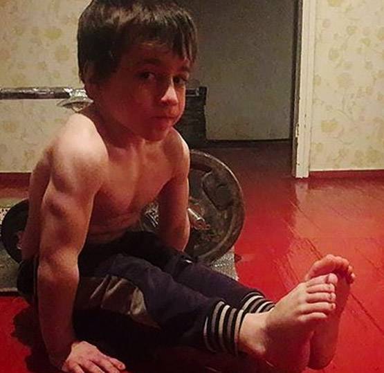 5 साल की उम्र में लगाए 4105  पुश-अप्स, गिफ्ट में मिली मर्सिडीज