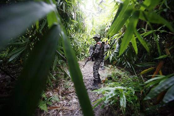 कर्नल ने थाने में पुलिस को 'धमकाया', रक्षा मंत्रालय ने बैठाई जांच