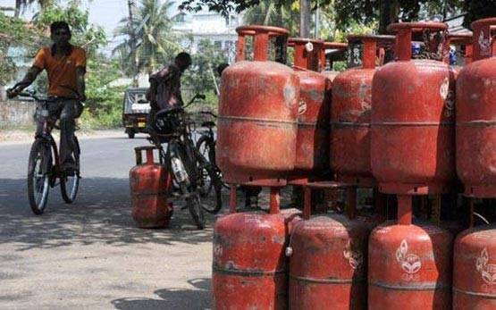 LPG सिलेंडर करना है सरेंडर, तो घर बैठे ऐसे करें अप्लाई
