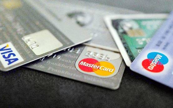 डेबिट कार्ड के 16 अंकों में छिपी हैं ये बातें, खोलते हैं कई राज