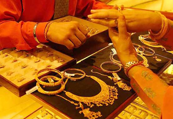 Dhanteras: इन 4 राशियों के लिए शुभ नहीं है सोना, ना करें खरीदारी