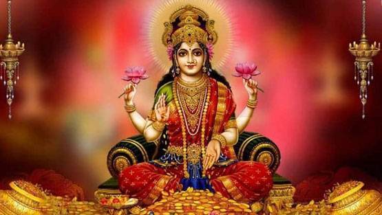 Dhanteras 2018: पूजा से पहले जान लें मां लक्ष्मी से जुड़ीं ये बातें