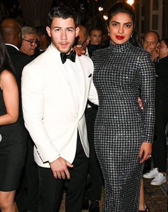 प्रियंका-निक ने शादी की कानूनी मान्यता के लिए अमेरिका में दी अर्जी