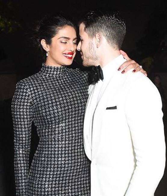 प्रियंका-निक ने शादी की कानूनी मान्यता के लिए अमेरिका में दी अर्जी