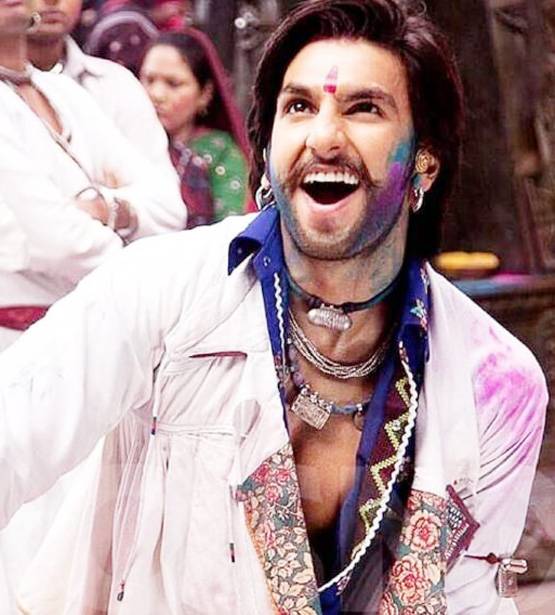 शादी में दोस्तों ने फाड़े रणवीर स‍िंह के कपड़े, जानें क्या थी वजह