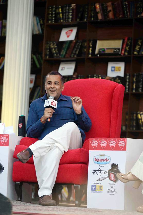 साहित्य आजतक: वसीम बरेलवी और मैथिली ठाकुर ने बांधा समां